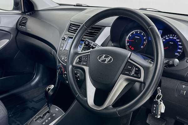2017 Hyundai ACCENT SPORT RB5