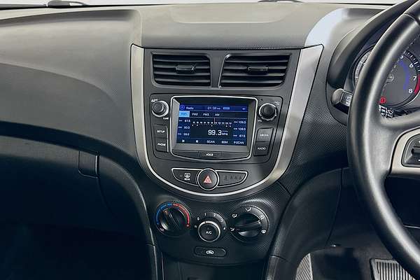 2017 Hyundai ACCENT SPORT RB5