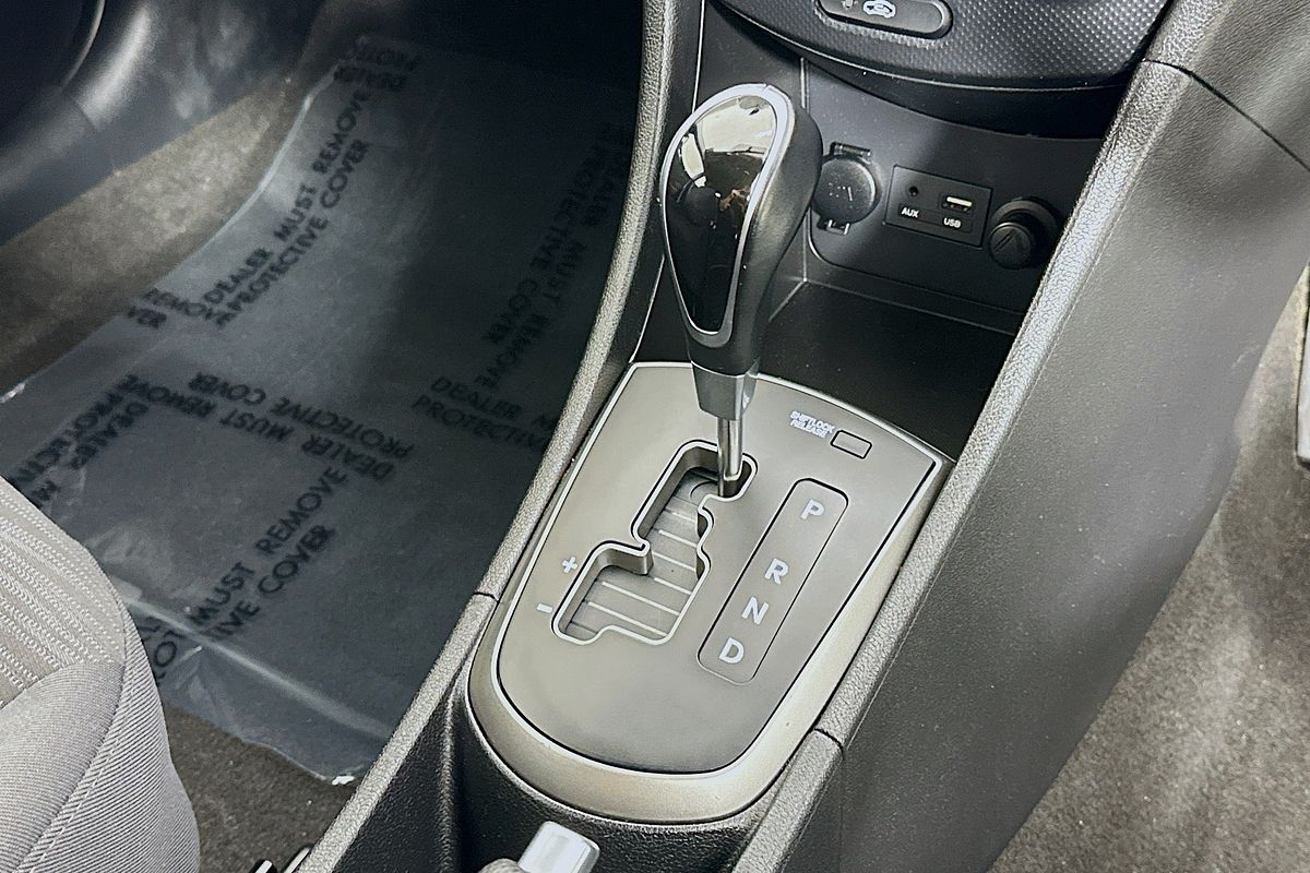 2017 Hyundai ACCENT SPORT RB5