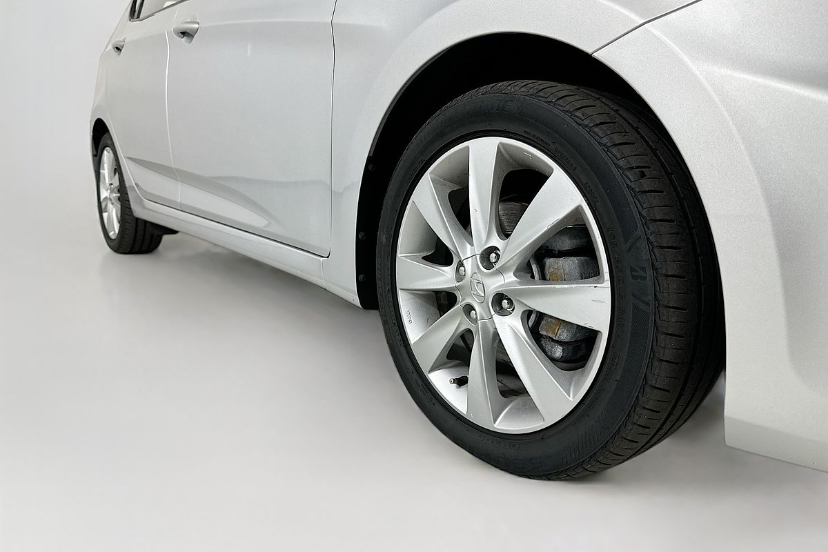 2017 Hyundai ACCENT SPORT RB5