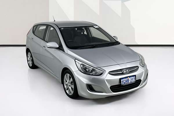 2017 Hyundai ACCENT SPORT RB5