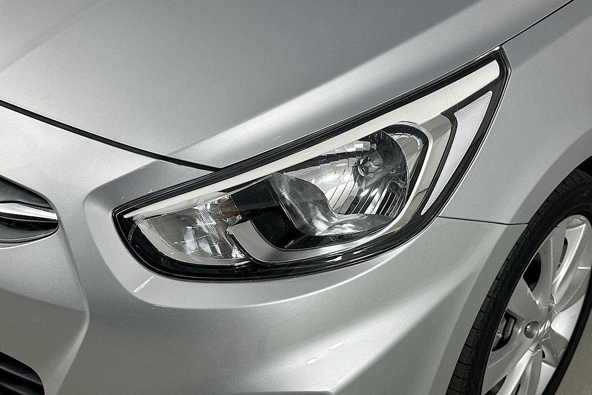 2017 Hyundai ACCENT SPORT RB5