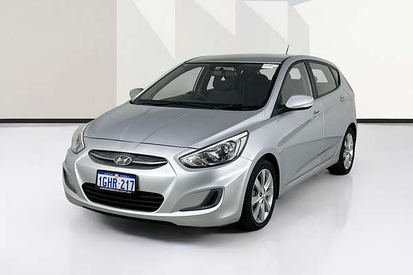 2017 Hyundai ACCENT SPORT RB5