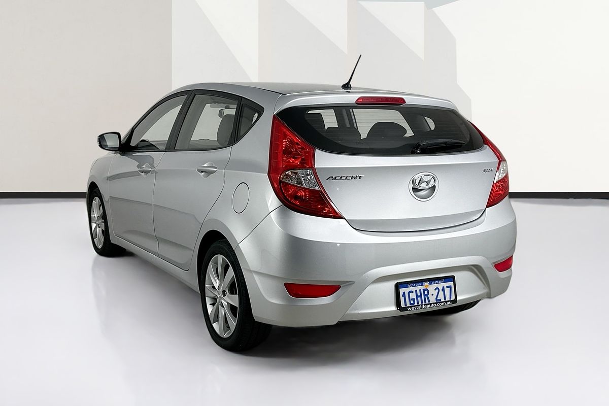 2017 Hyundai ACCENT SPORT RB5
