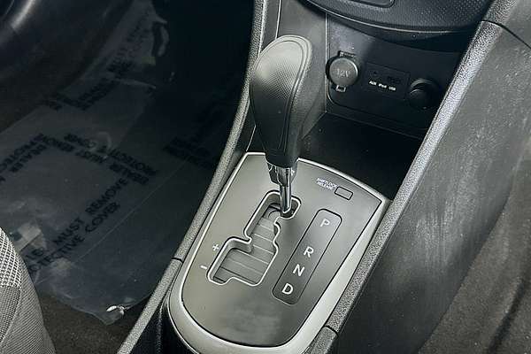 2013 Hyundai ACCENT ACTIVE RB