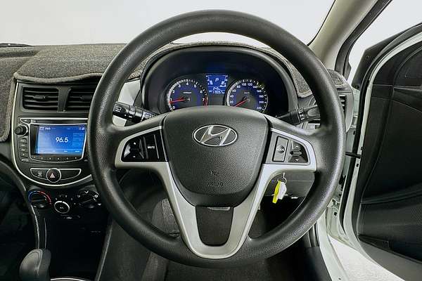 2013 Hyundai ACCENT ACTIVE RB