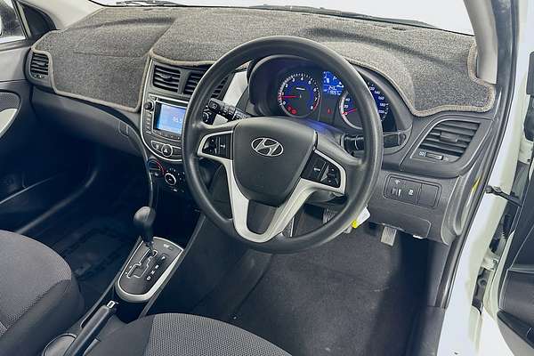 2013 Hyundai ACCENT ACTIVE RB