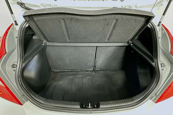 2013 Hyundai ACCENT ACTIVE RB
