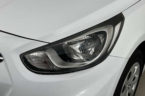 2013 Hyundai ACCENT ACTIVE RB