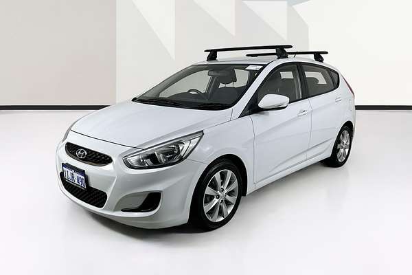 2019 Hyundai ACCENT SPORT RB6 MY19