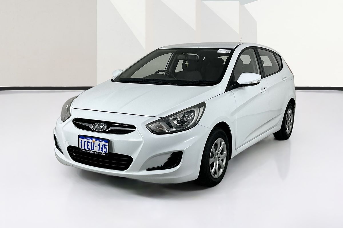 2013 Hyundai ACCENT ACTIVE RB