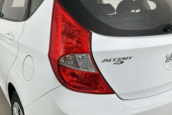 2013 Hyundai ACCENT ACTIVE RB