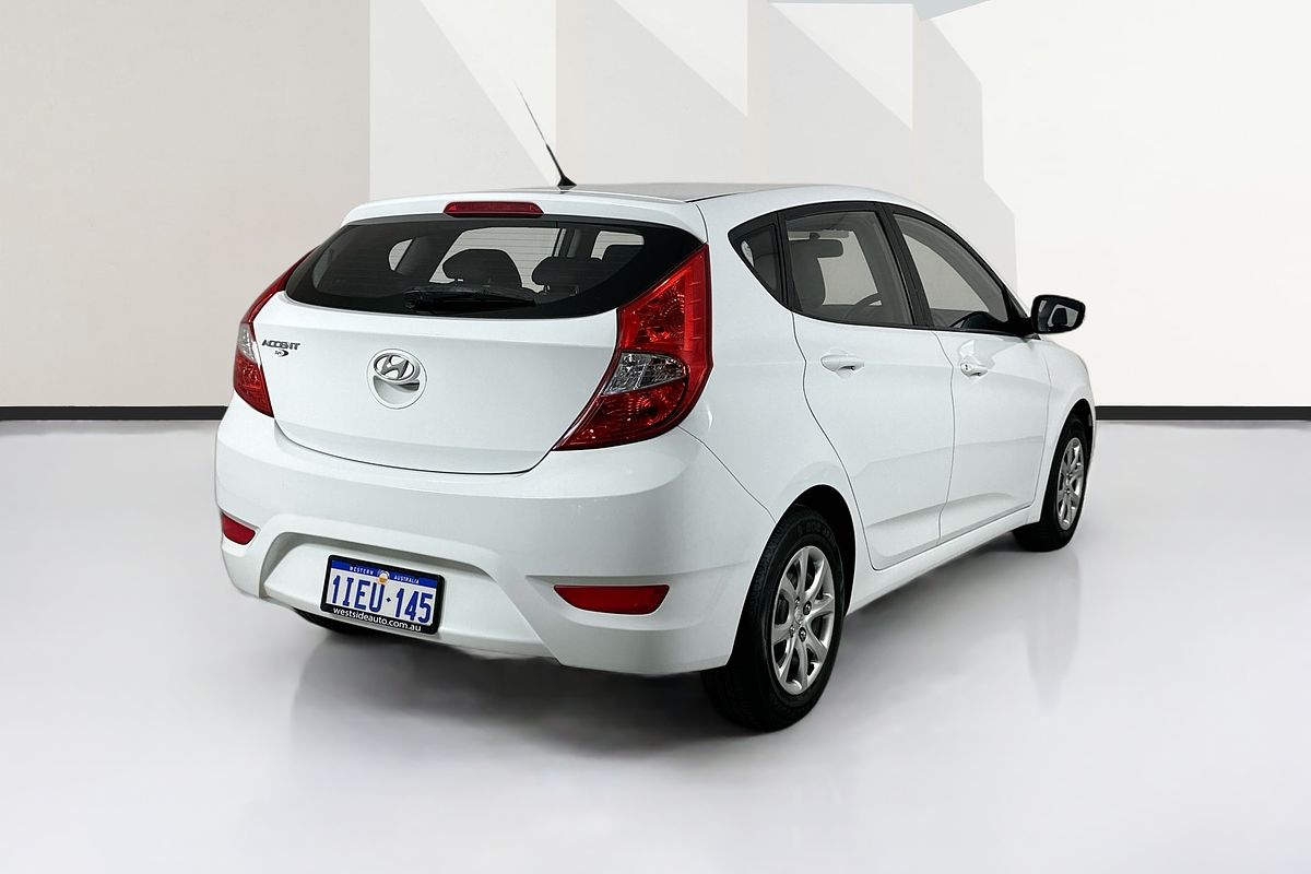 2013 Hyundai ACCENT ACTIVE RB