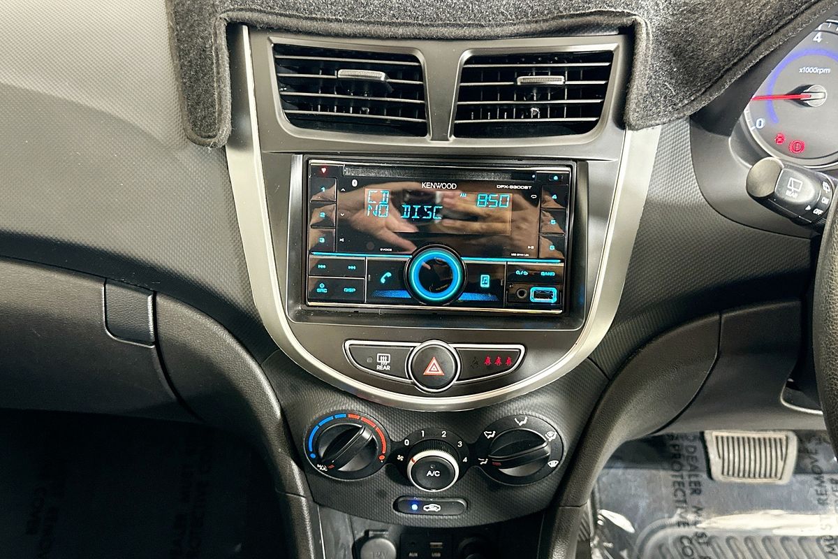 2013 Hyundai ACCENT ACTIVE RB