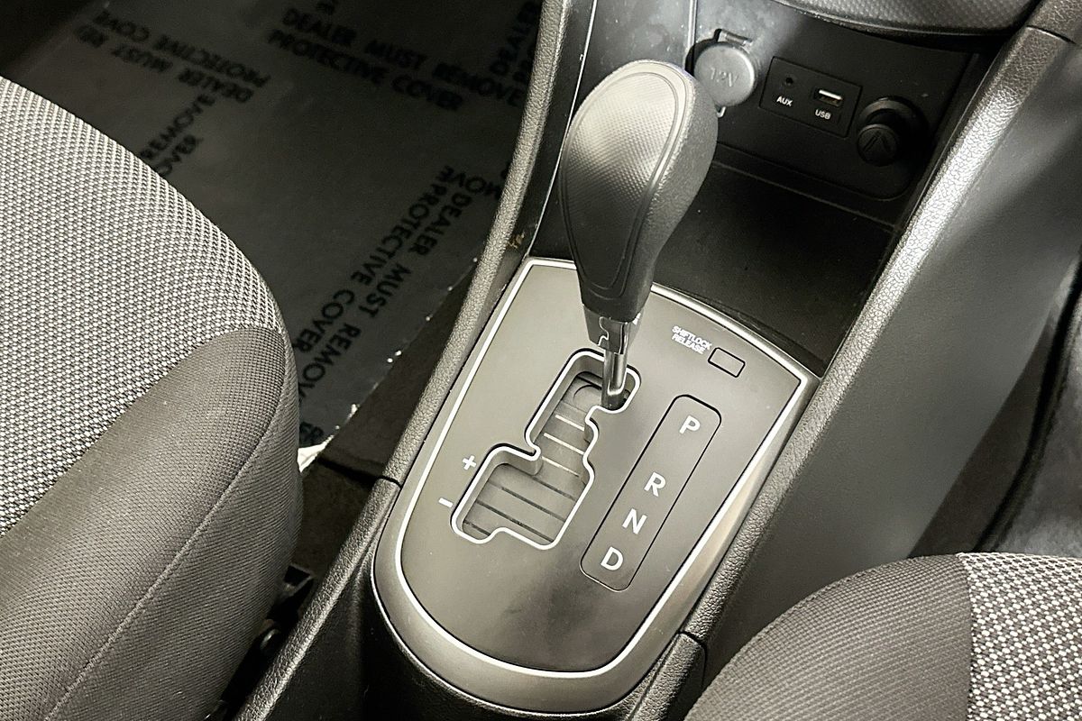 2013 Hyundai ACCENT ACTIVE RB