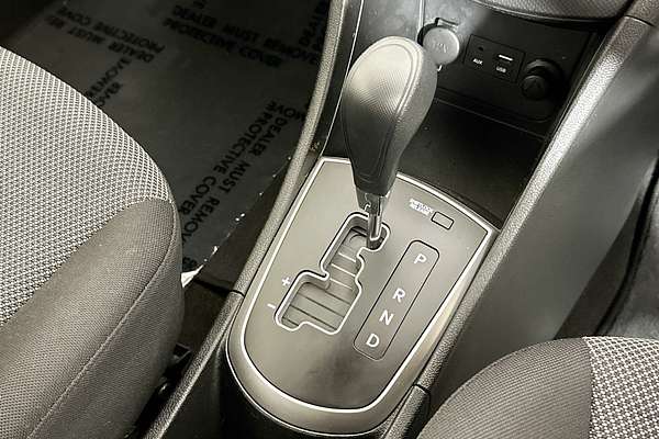 2013 Hyundai ACCENT ACTIVE RB