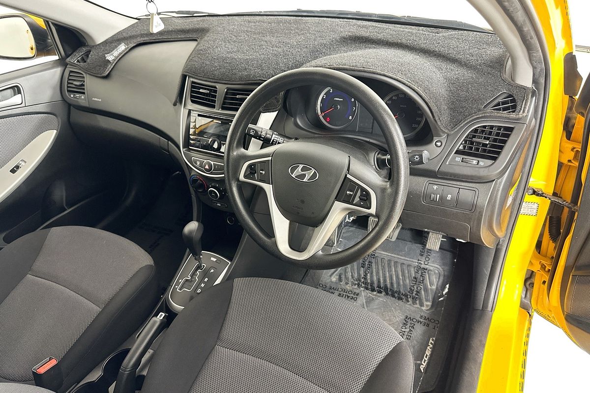 2013 Hyundai ACCENT ACTIVE RB