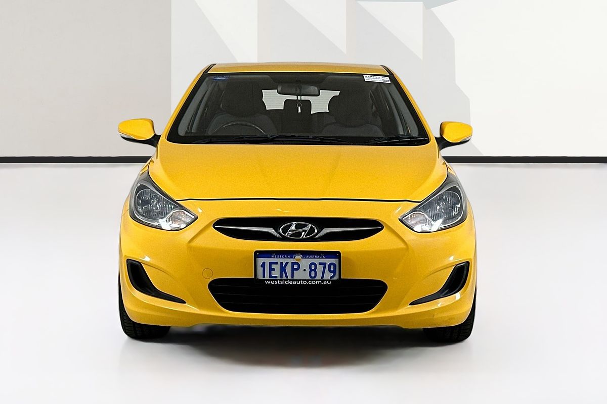2013 Hyundai ACCENT ACTIVE RB
