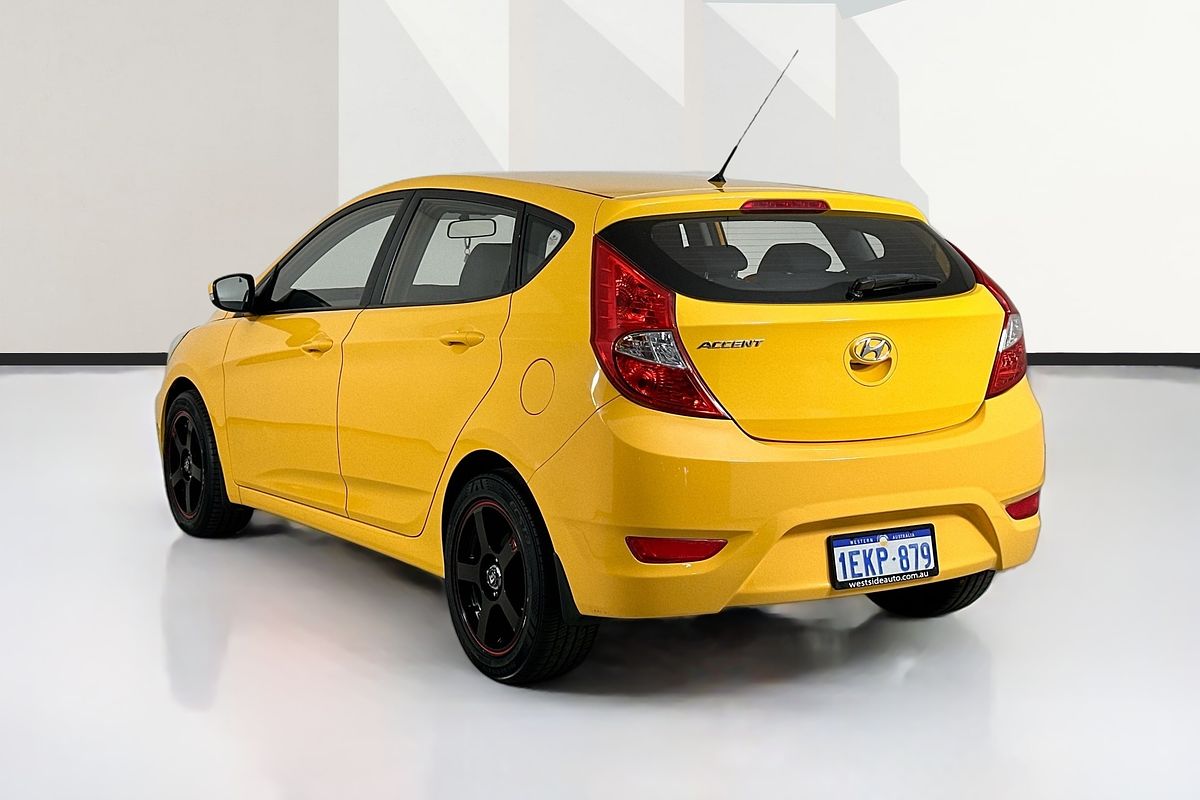2013 Hyundai ACCENT ACTIVE RB