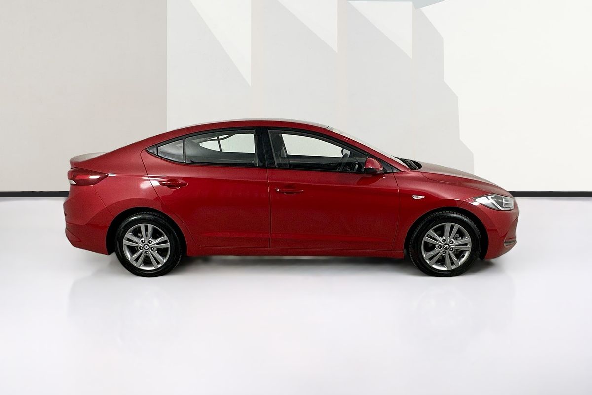 2018 Hyundai ELANTRA ACTIVE 2.0 MPI AD MY18