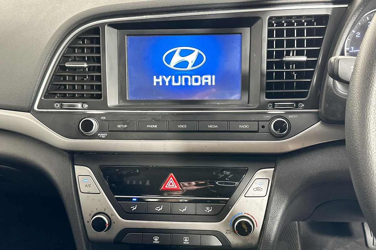 2018 Hyundai ELANTRA ACTIVE 2.0 MPI AD MY18