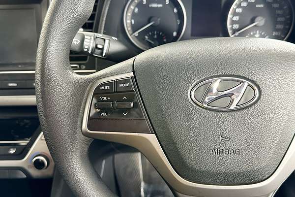 2018 Hyundai ELANTRA ACTIVE 2.0 MPI AD MY18
