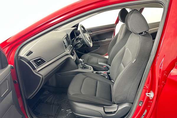 2018 Hyundai ELANTRA ACTIVE 2.0 MPI AD MY18