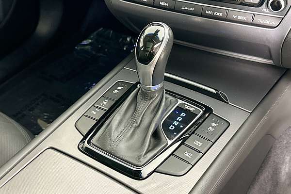2014 Hyundai GENESIS  DH