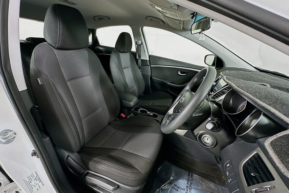 2016 Hyundai i30 ACTIVE 1.6 CRDi GD4 SERIES 2