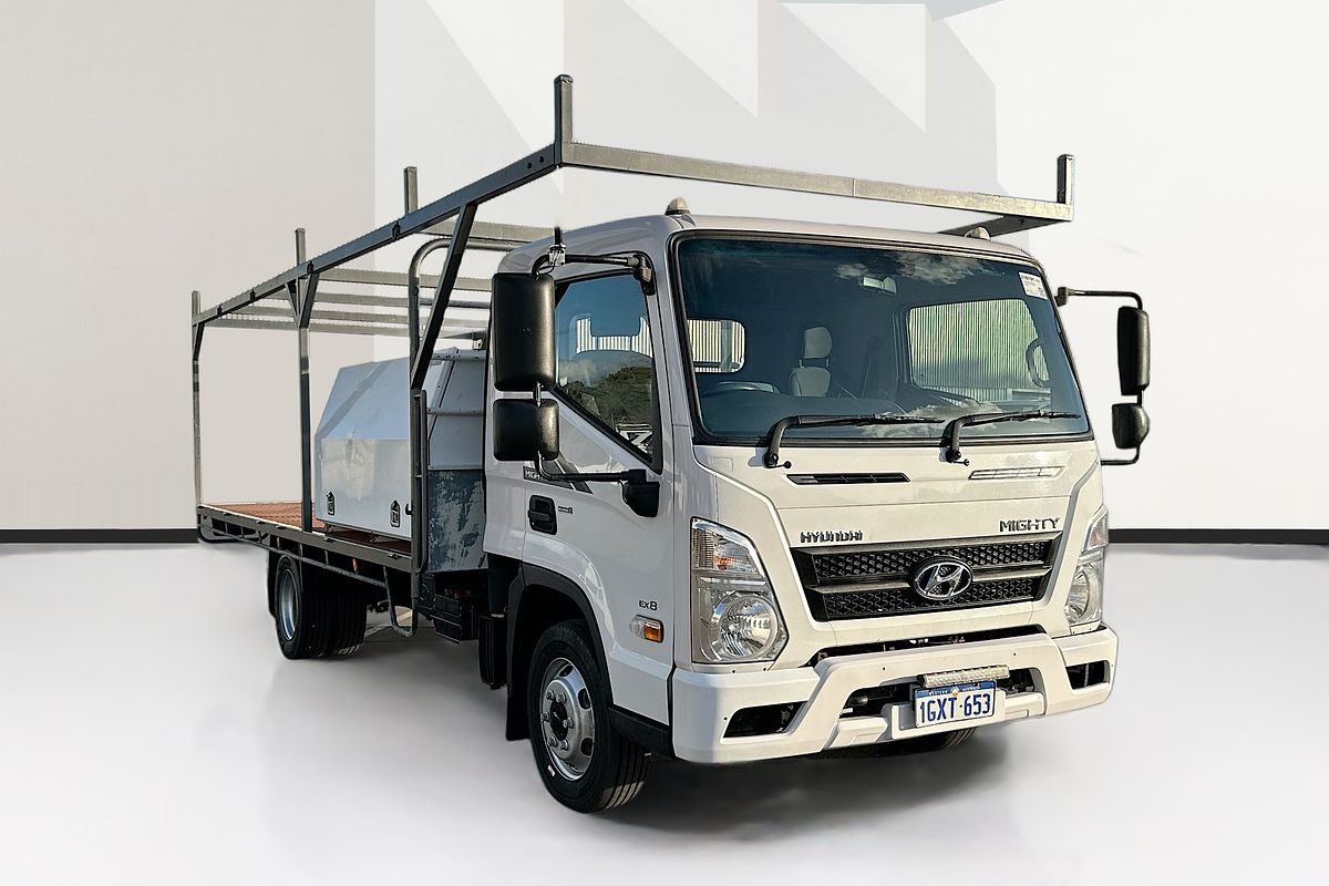 2019 Hyundai Mighty EX8 SUPER CAB FLAT DECK (LWB) QT-2 REAR WHEEL DRIVE