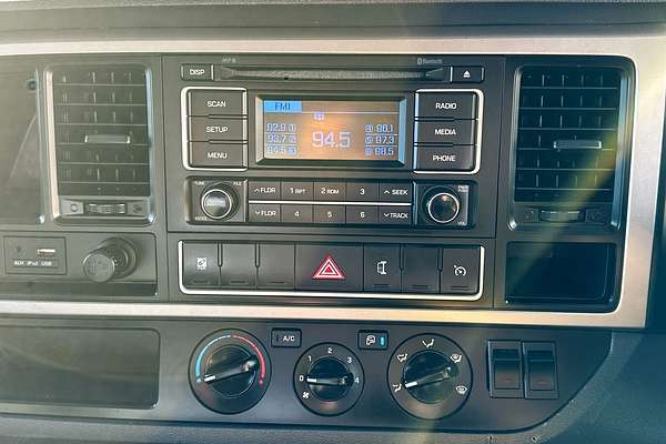 2019 Hyundai Mighty EX8 SUPER CAB FLAT DECK (LWB) QT-2 REAR WHEEL DRIVE