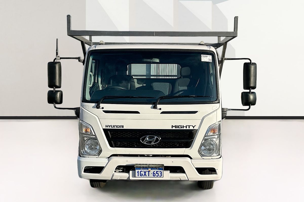 2019 Hyundai Mighty EX8 SUPER CAB FLAT DECK (LWB) QT-2 REAR WHEEL DRIVE