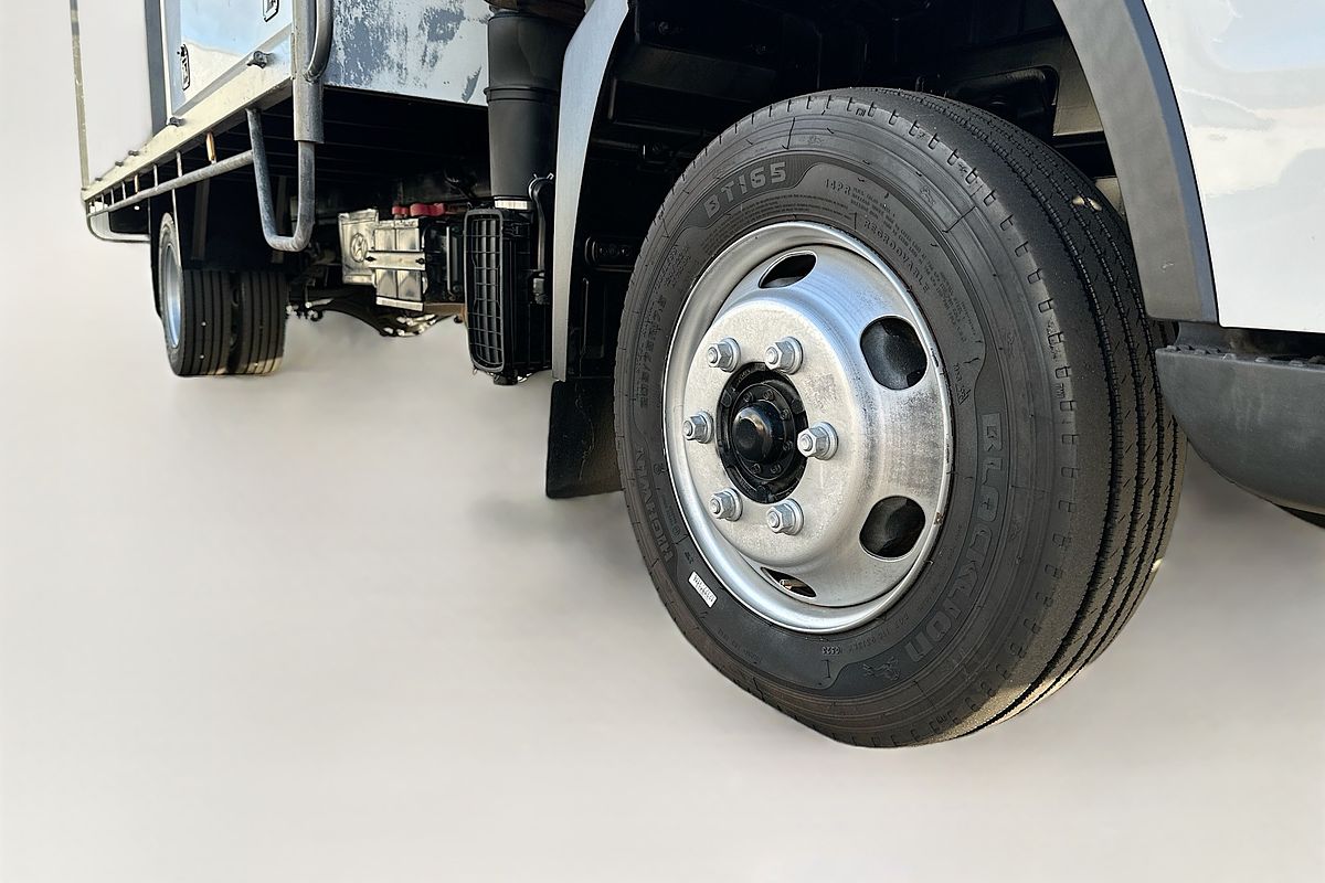 2019 Hyundai Mighty EX8 SUPER CAB FLAT DECK (LWB) QT-2 REAR WHEEL DRIVE