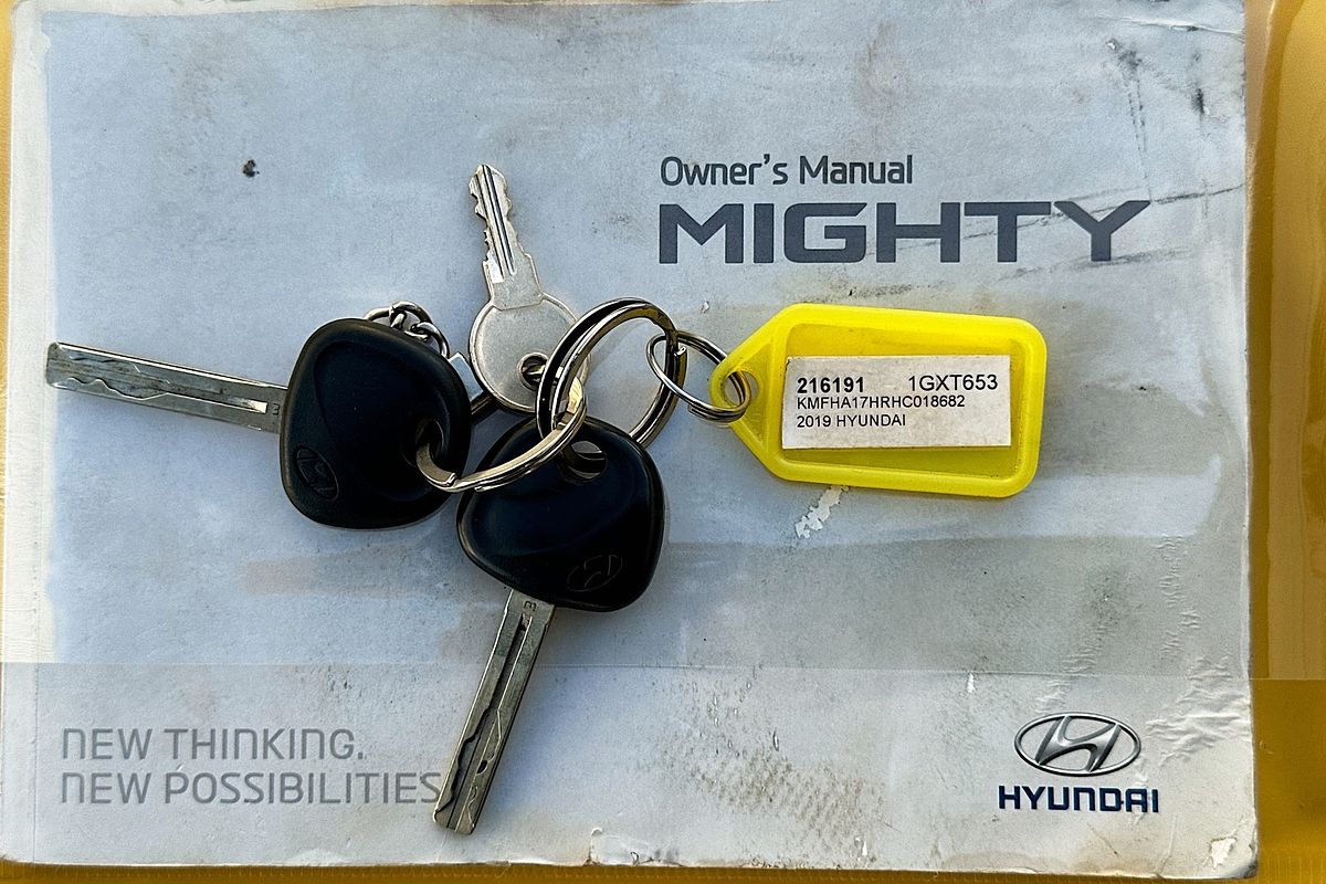 2019 Hyundai Mighty EX8 SUPER CAB FLAT DECK (LWB) QT-2 REAR WHEEL DRIVE