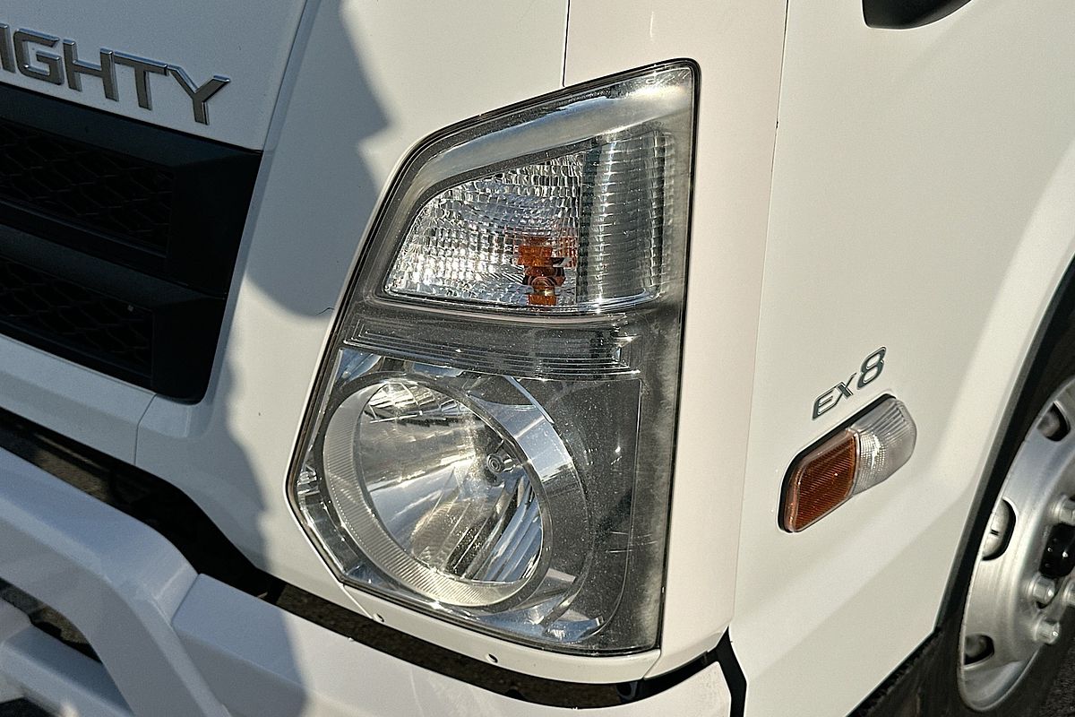 2019 Hyundai Mighty EX8 SUPER CAB FLAT DECK (LWB) QT-2 REAR WHEEL DRIVE