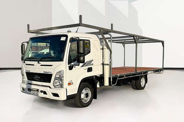 2019 Hyundai Mighty EX8 SUPER CAB FLAT DECK (LWB) QT-2 REAR WHEEL DRIVE