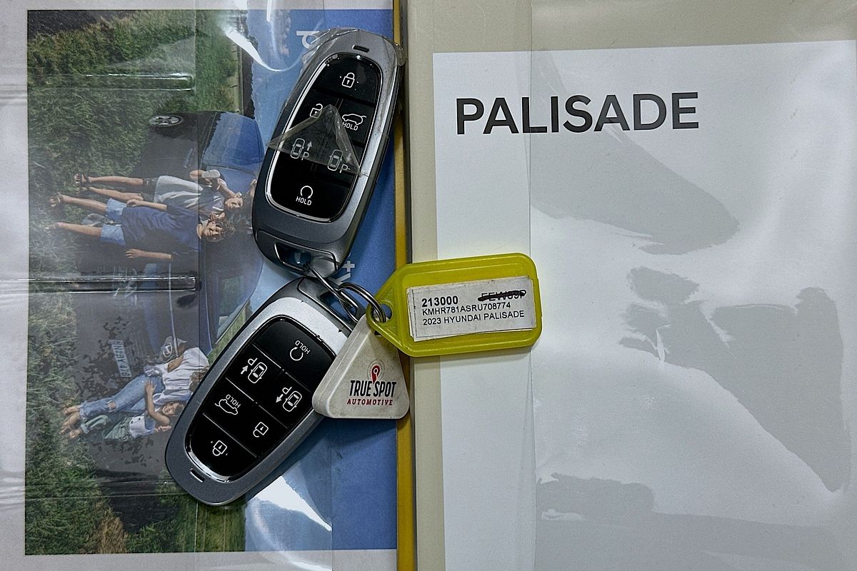 2023 Hyundai PALISADE CALLIGRAPHY BLACK INK (8 SEAT) LX2.V4