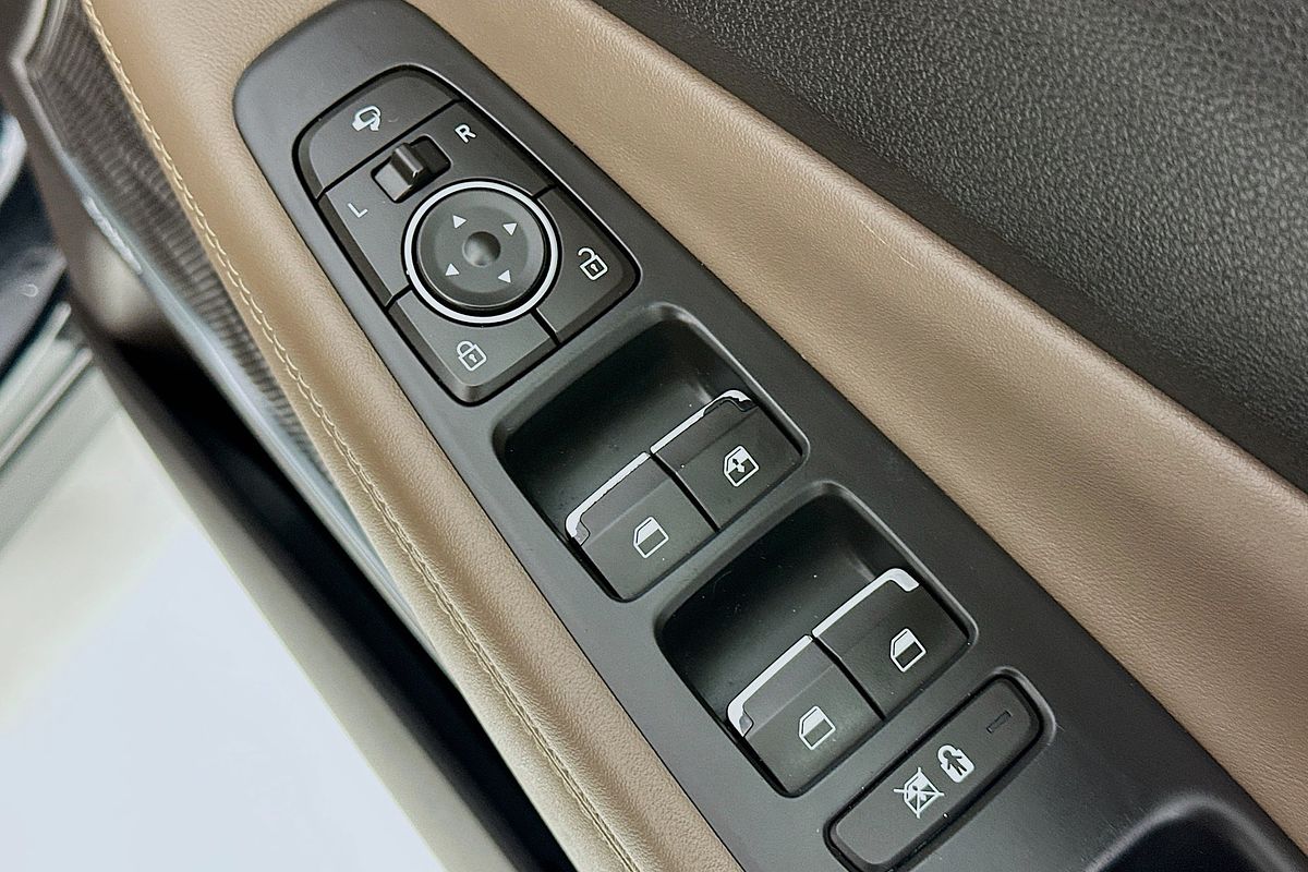 2019 Hyundai Santa Fe Highlander TM.2