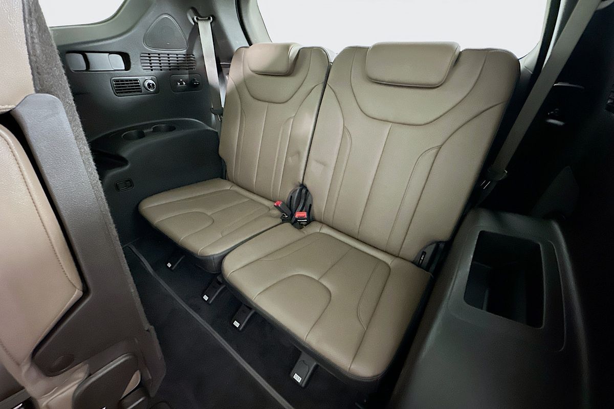 2019 Hyundai Santa Fe Highlander TM.2