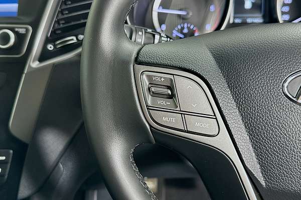 2016 Hyundai Santa Fe Active DM3 Series II
