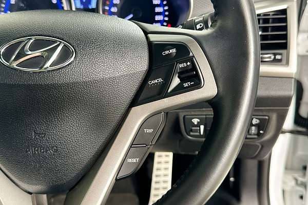 2017 Hyundai VELOSTER  FS5 SERIES 2 MY16