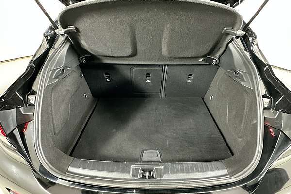 2017 INFINITI Q30 GT 1.6t H15