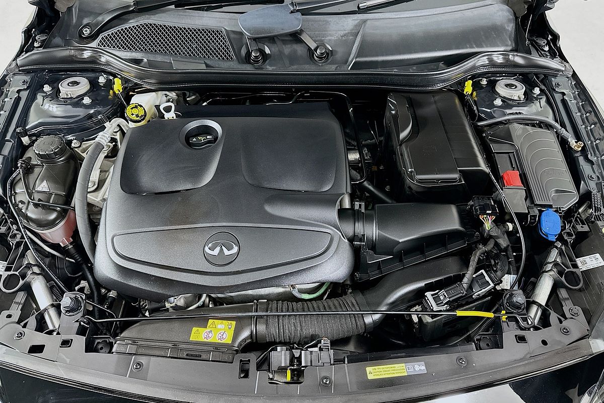 2017 INFINITI Q30 GT 1.6t H15