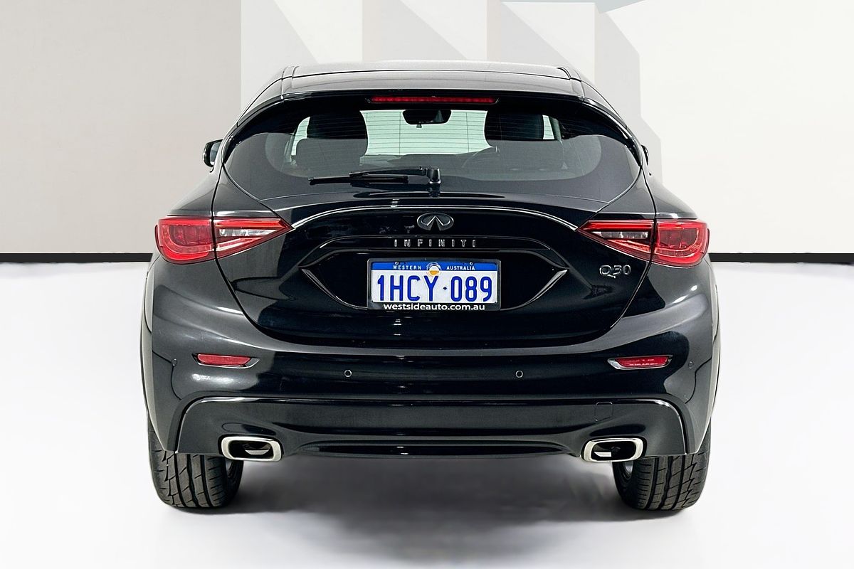 2017 INFINITI Q30 GT 1.6t H15