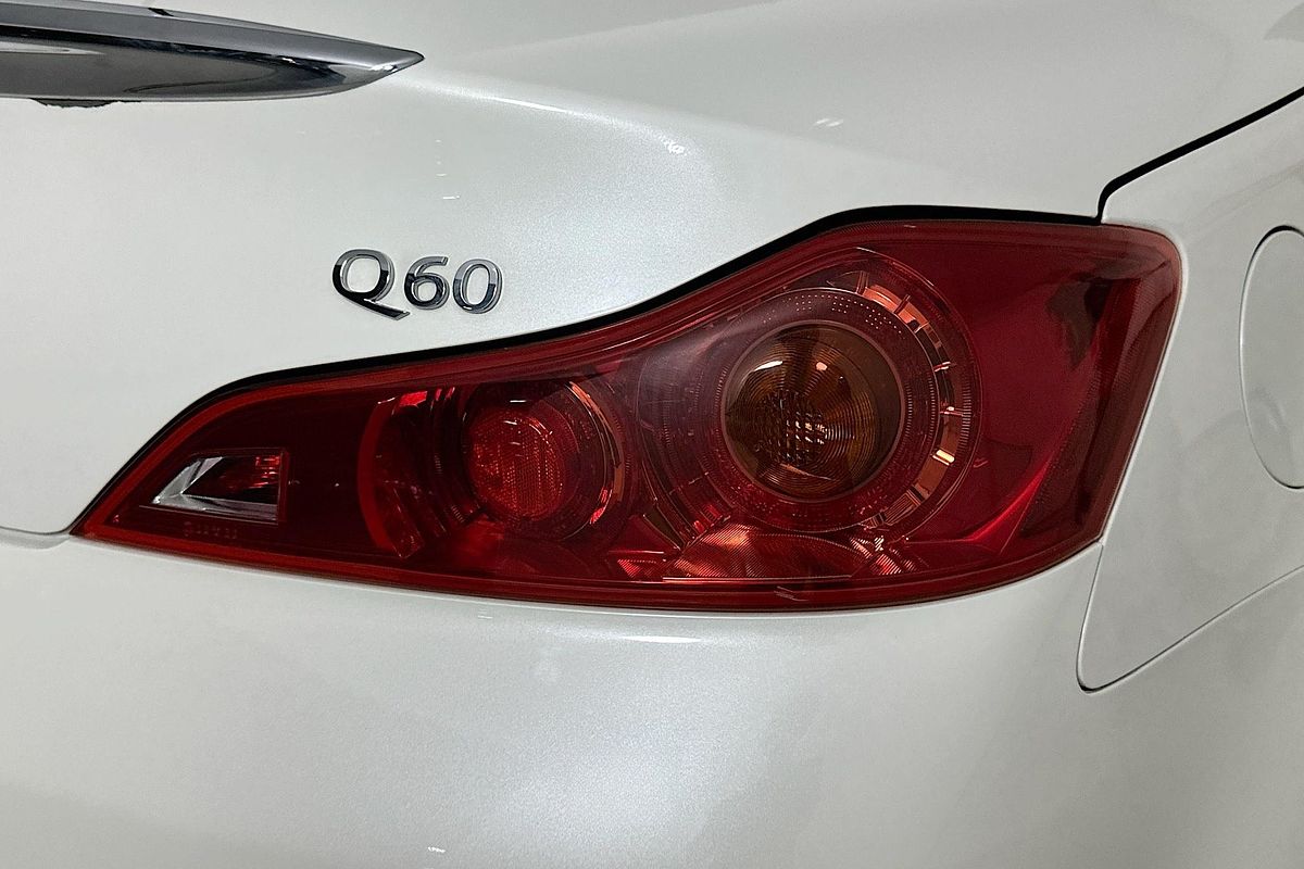 2015 INFINITI Q60 3.7 S PREMIUM