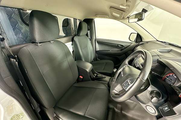 2017 Isuzu D-MAX SX (4x2) TF MY17 REAR WHEEL DRIVE