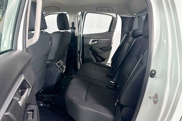 2025 Isuzu D-MAX LS-M (4x4) MY24 4X4