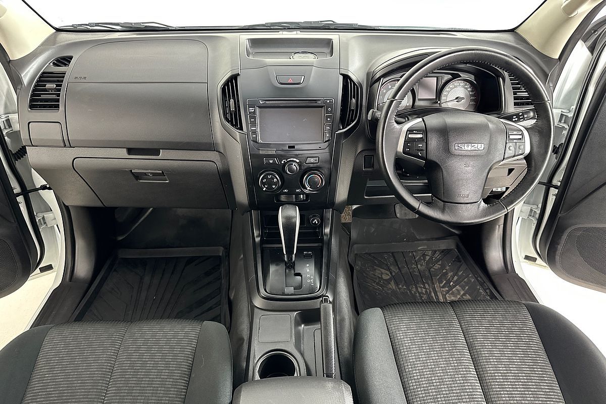 Vehicle photo 9