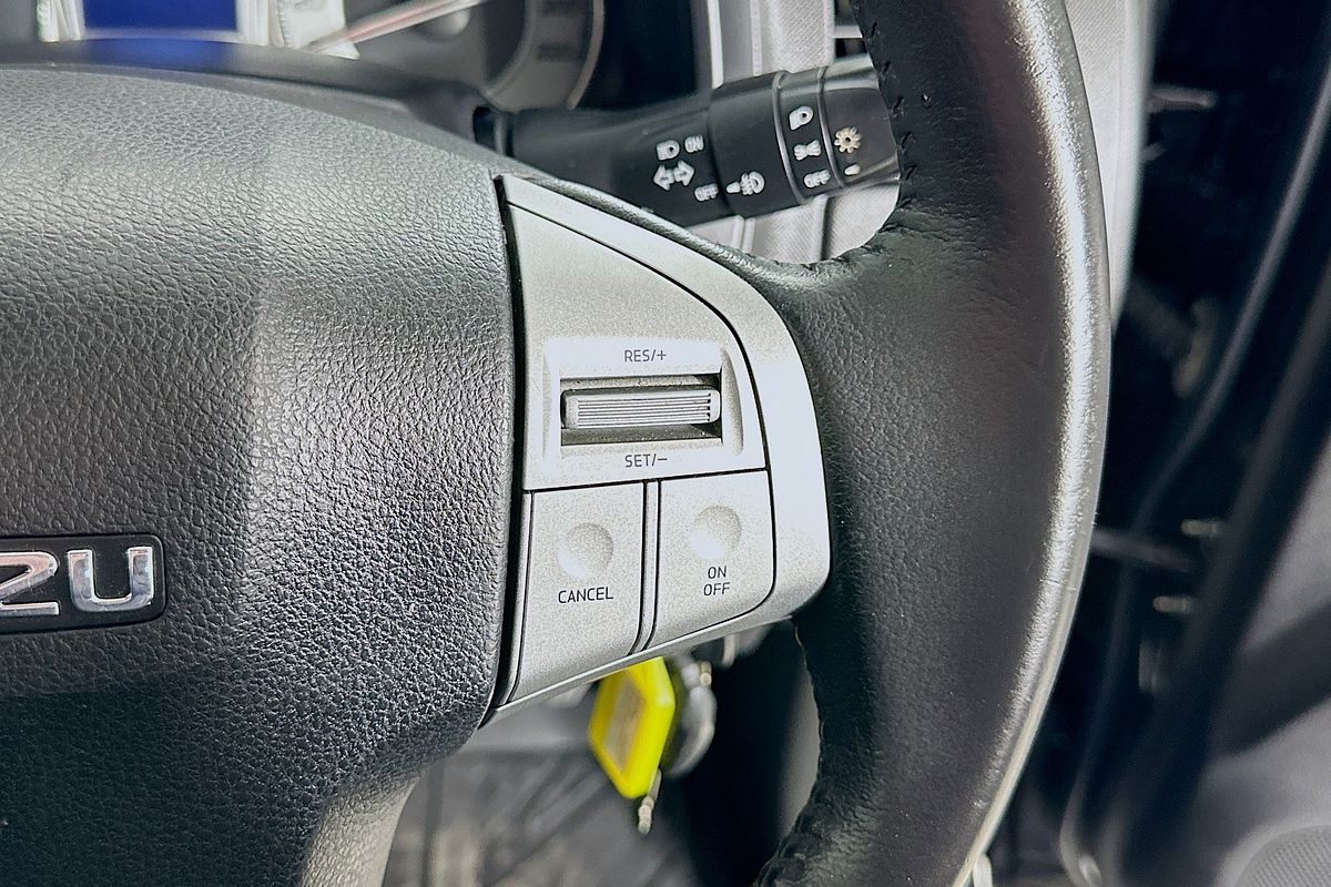 2014 Isuzu MU-X LS-U (4x2) UC
