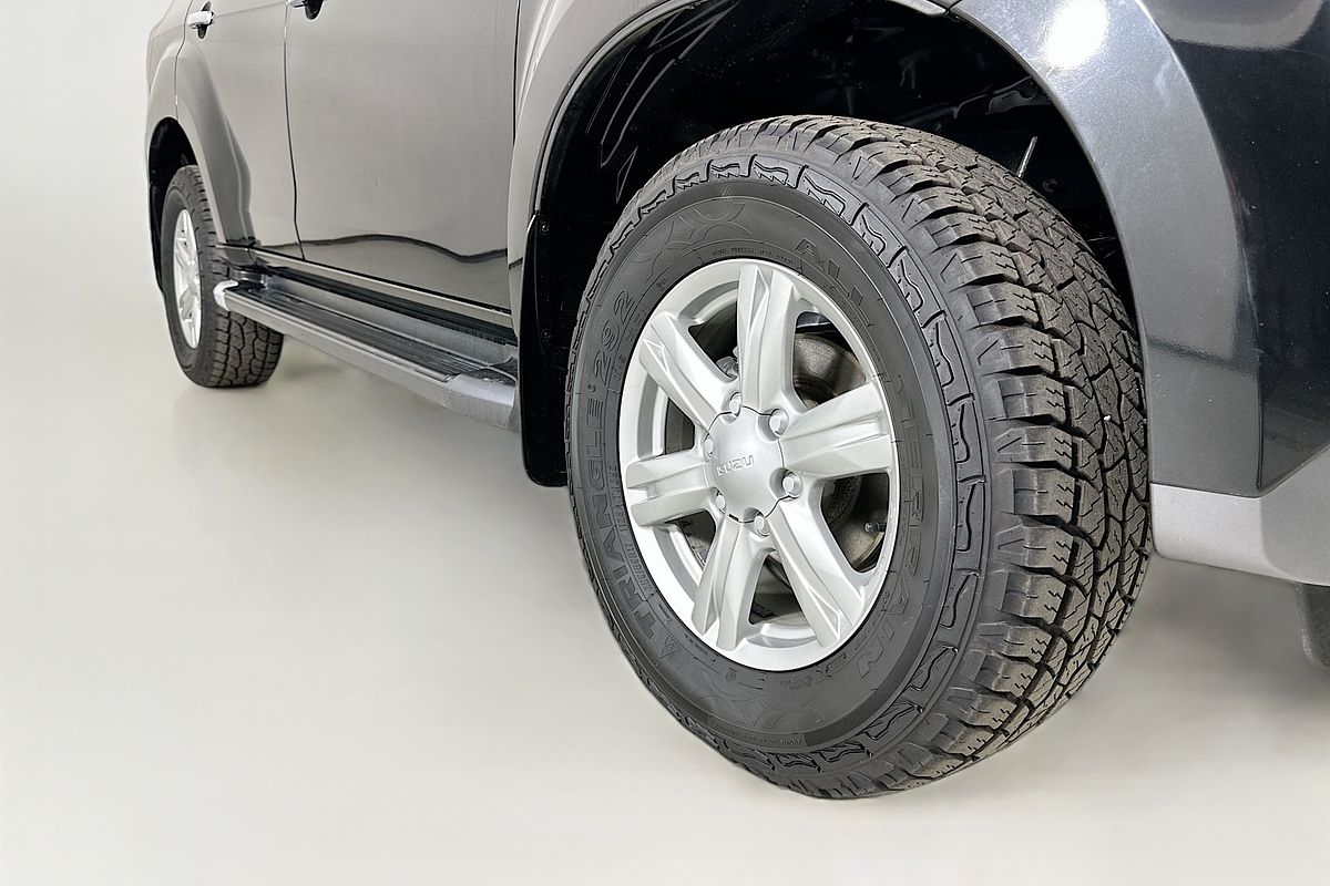 2014 Isuzu MU-X LS-U (4x2) UC